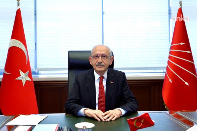 Kılıçdaroğlu 2,5 yıl sonra makam odasında! İlk fotoğraf geldi