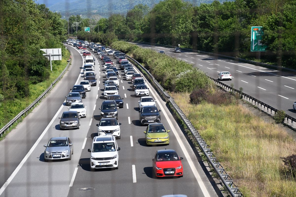 Tatil Dönüşü Trafik Yoğunluğu