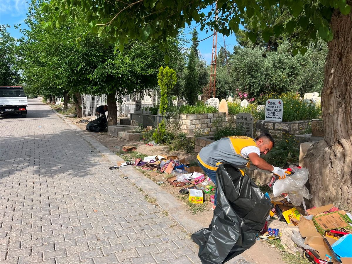 Mardin Mezarlıklarında Temizlik Çalışmaları