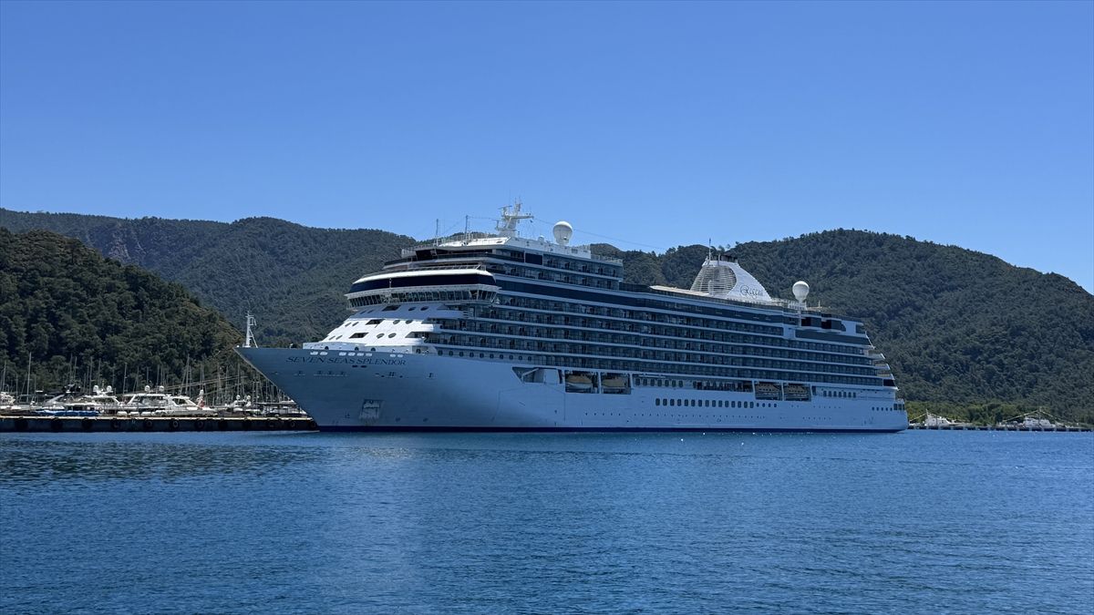Marmaris\'e Kruvaziyer Yolcu Akını