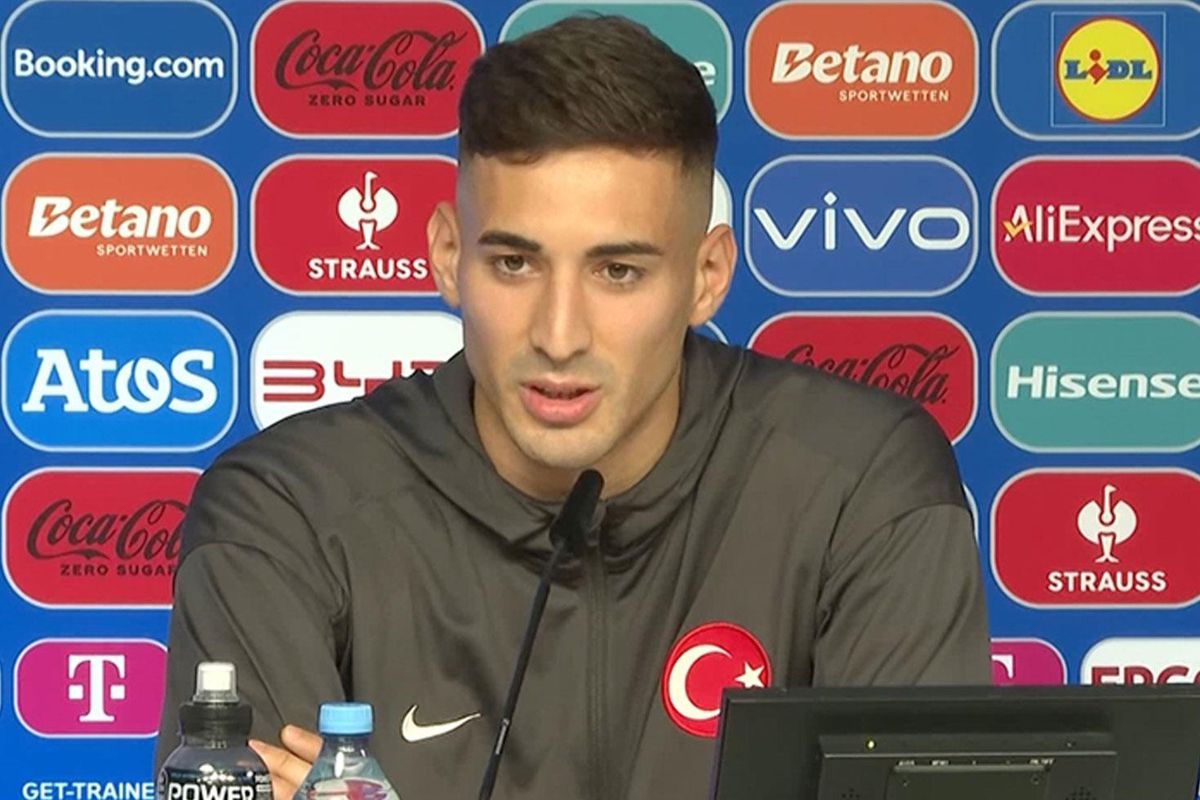 Mert Müldür saçlarını boyadı, gören bir daha baktı
