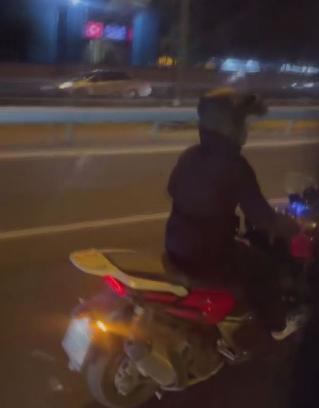 Köprüde Motosiklet-İETT Tartışması