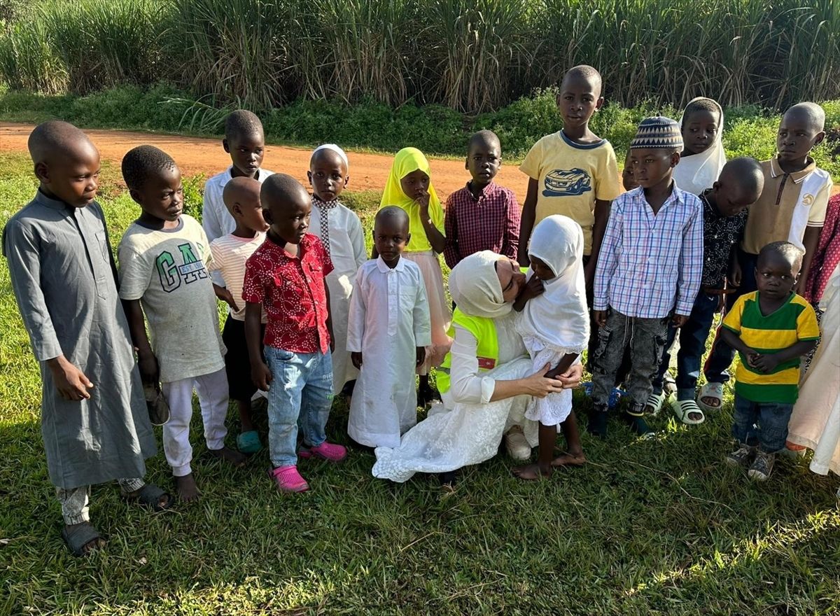 UMESKO\'dan Uganda\'ya Kurban Yardımı