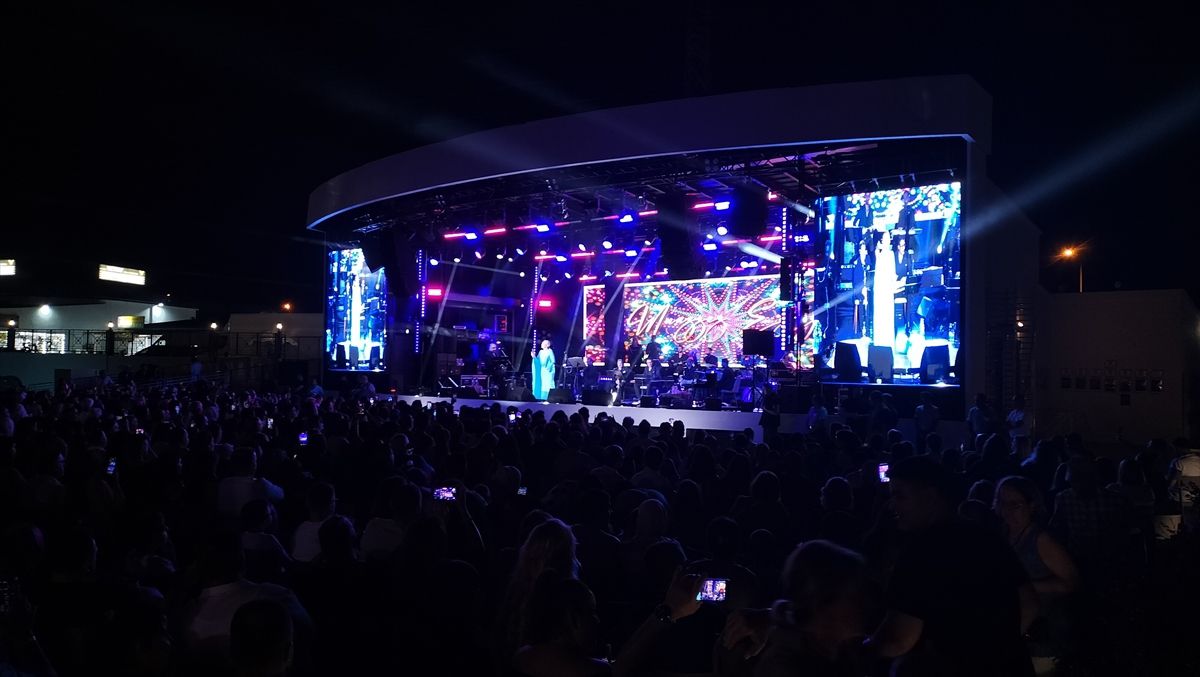 Muazzez Ersoy Manavgat\'ta Konser Verdi