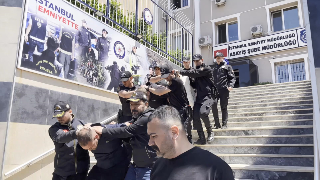 İstanbul’un ortasında kanlı infaz: Kız meselesi yüzünden 12 kurşunla öldürüldü