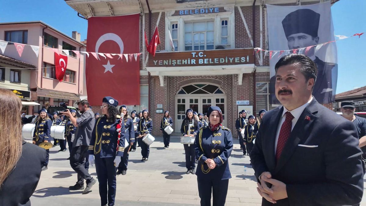 Yenişehir\'de Kadın Bandosu Kuruldu