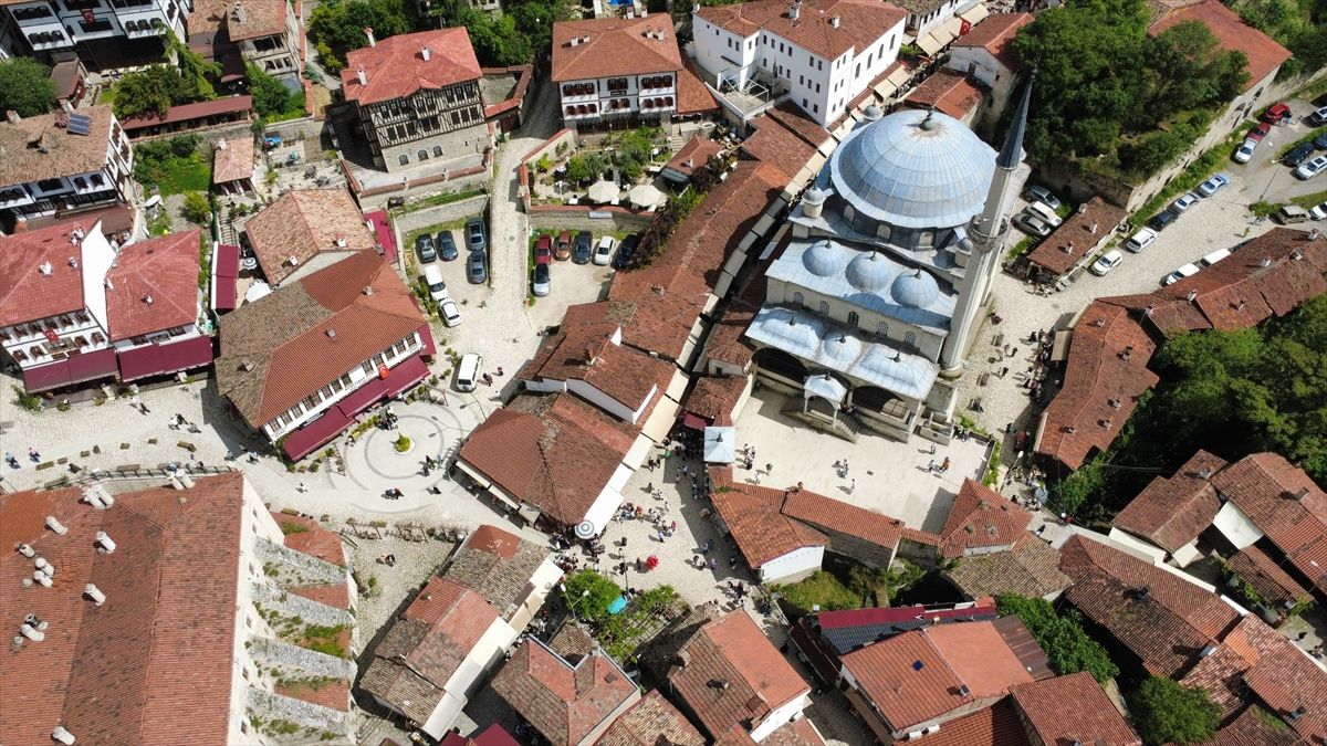 Safranbolu\'da Bayram Ziyaretçi Yoğunluğu
