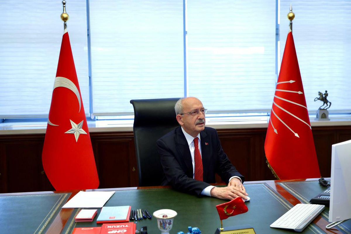 Ünlü oyuncudan Kılıçdaroğlu\'na zehir zemberek mektup: Sizden arınmış bir ülke istiyorum