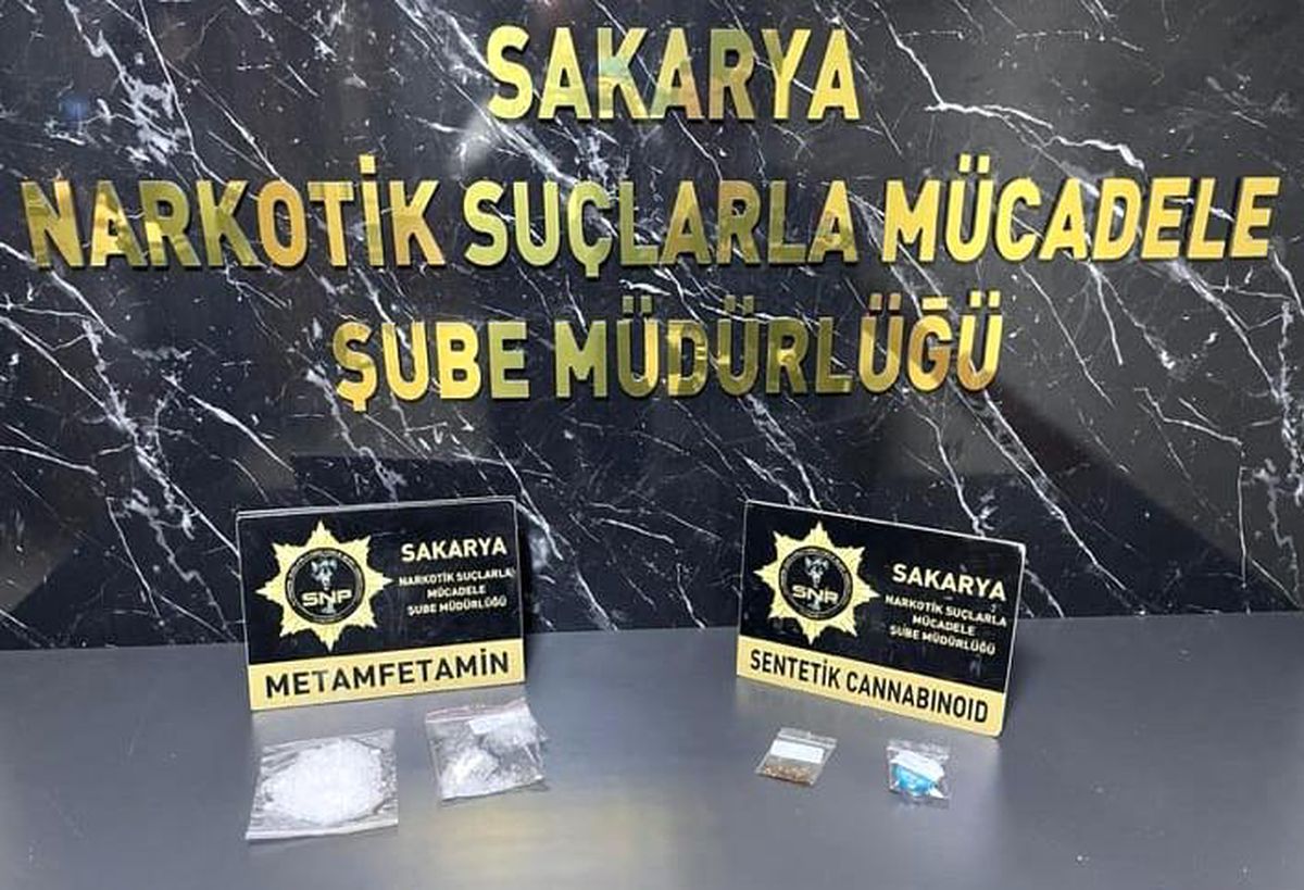 Sakarya\'da Uyuşturucu Operasyonu: 2 Tutuklama