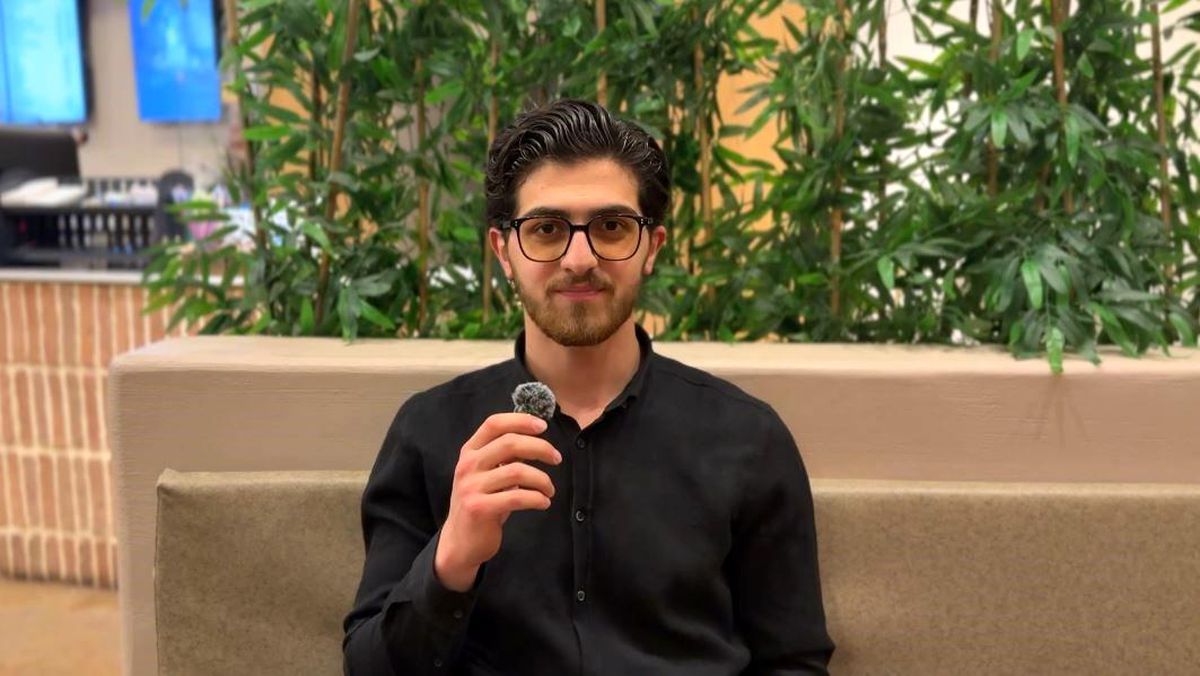 Yavru Tilki Boyundan Büyük Yılan Avladı