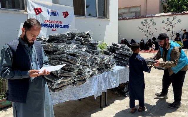 Yetim Vakfı'ndan Afganistan'a Kurban Yardımı