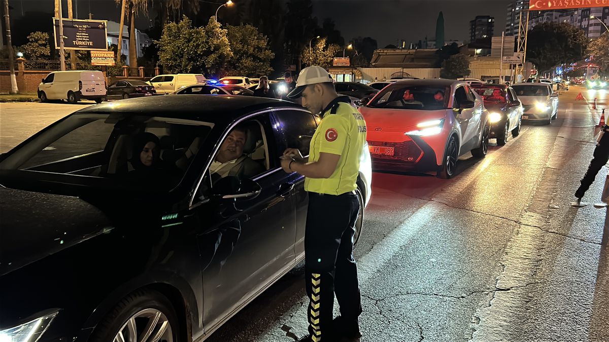 Adana\'da Trafik Denetimi: 126 Ceza, 8 Araç Men