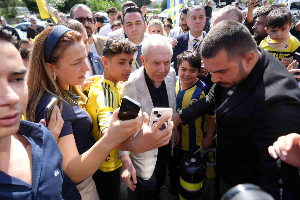 Aziz Yıldırım, Kocaeli\'de Transfer Müjdesi Verdi