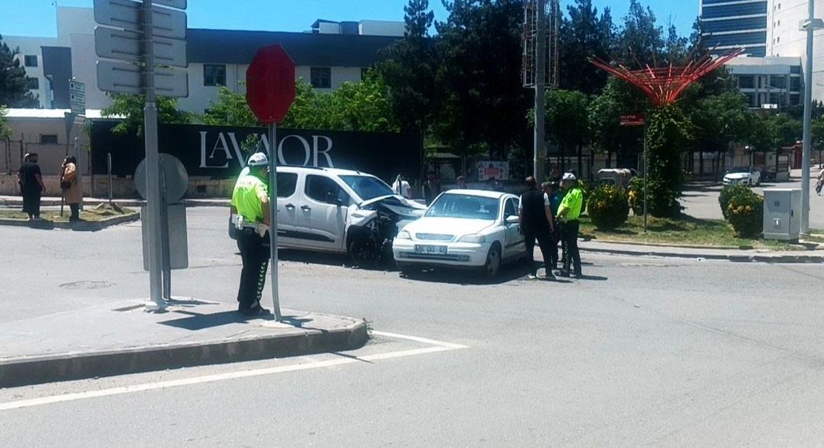 Batman’da Trafik Kazası: 3 Yaralı