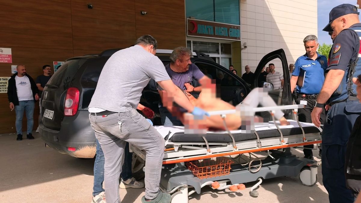 İnegöl\'de Kuzen Kavgası: Bir Kişi Ağır Yaralandı