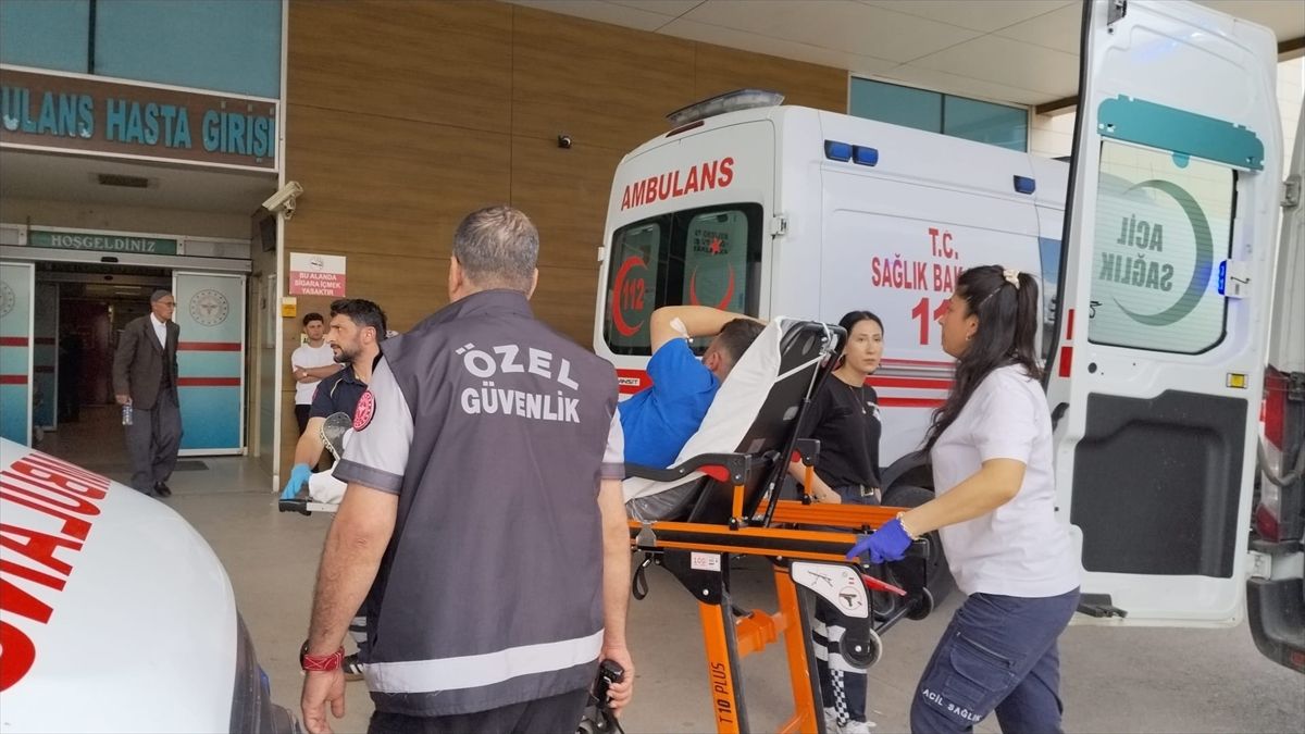 İnegöl\'de Trafik Kavgası: 4 Yaralı
