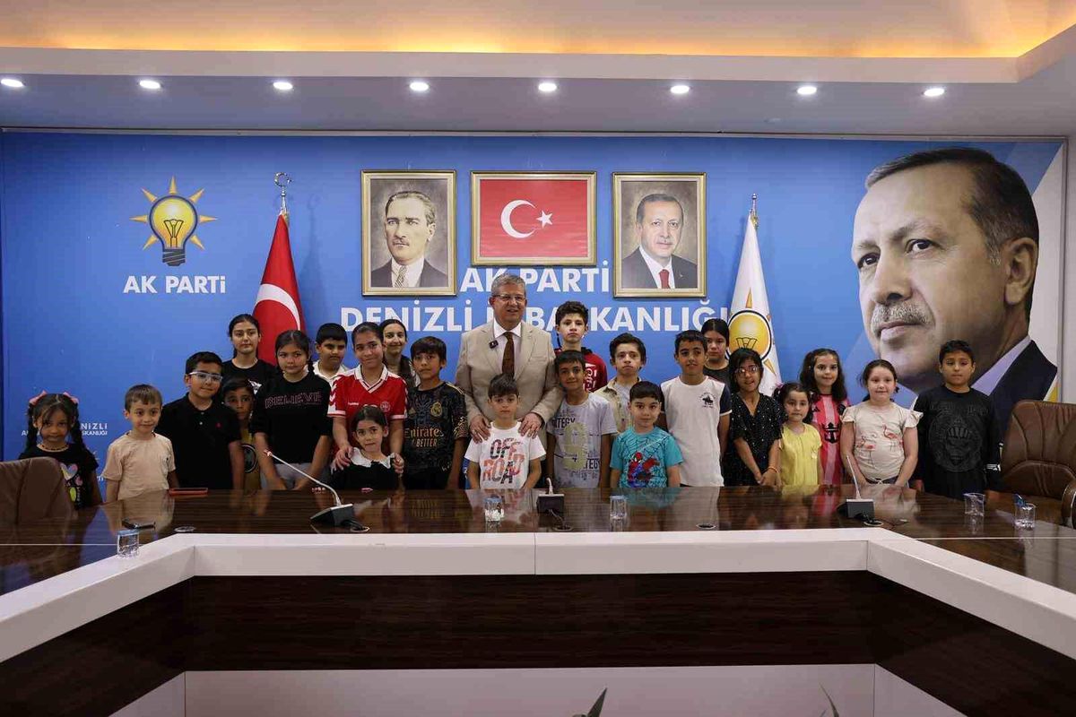 Subaşıoğlu\'ndan Çocuklarla Bayramlaşma