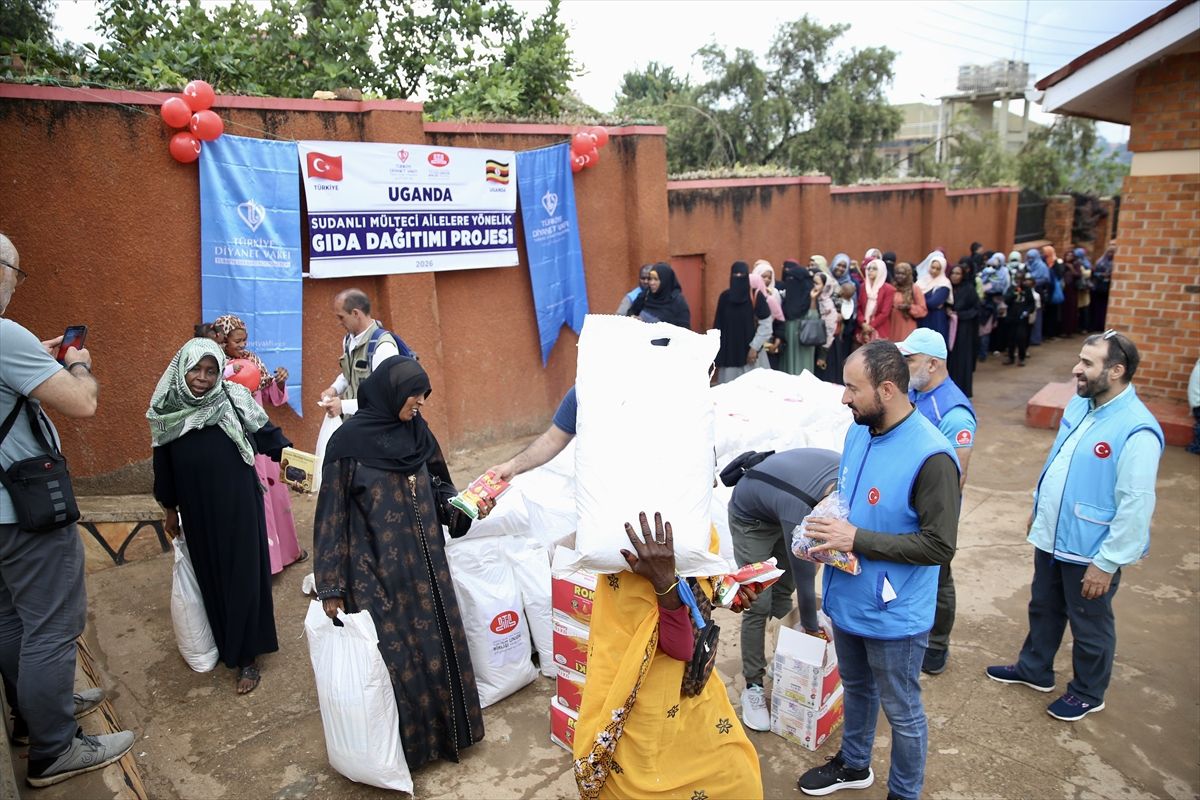 Kampala\'da Sudanlı Mülteci Ailelere Yardım