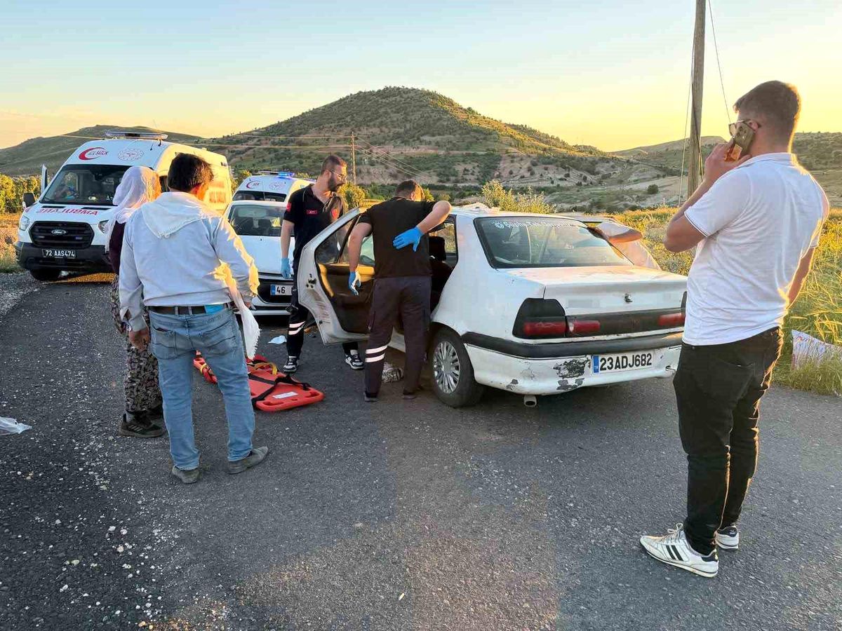 Batman\'da Trafik Kazası: 12 Yaralı