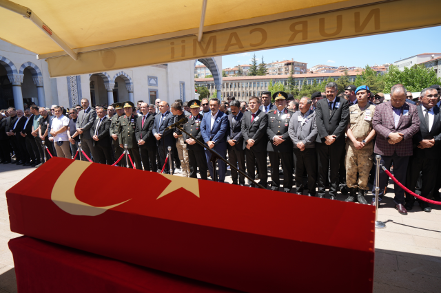 Görevi başında şehit düşen Yusuf Ergün, ebediyete uğurlandı