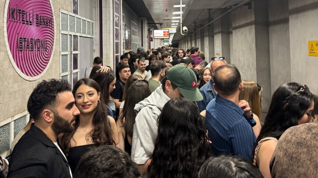 Kanye West sahnede duyurdu: 118 bin kişiyle tüm zamanların rekoru İstanbul'da kırıldı