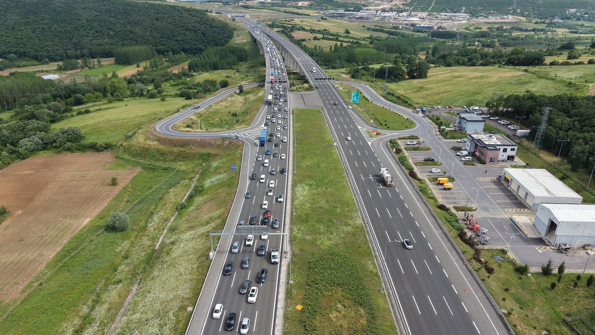 Kuzey Marmara Otoyolu\'nda Yoğun Trafik