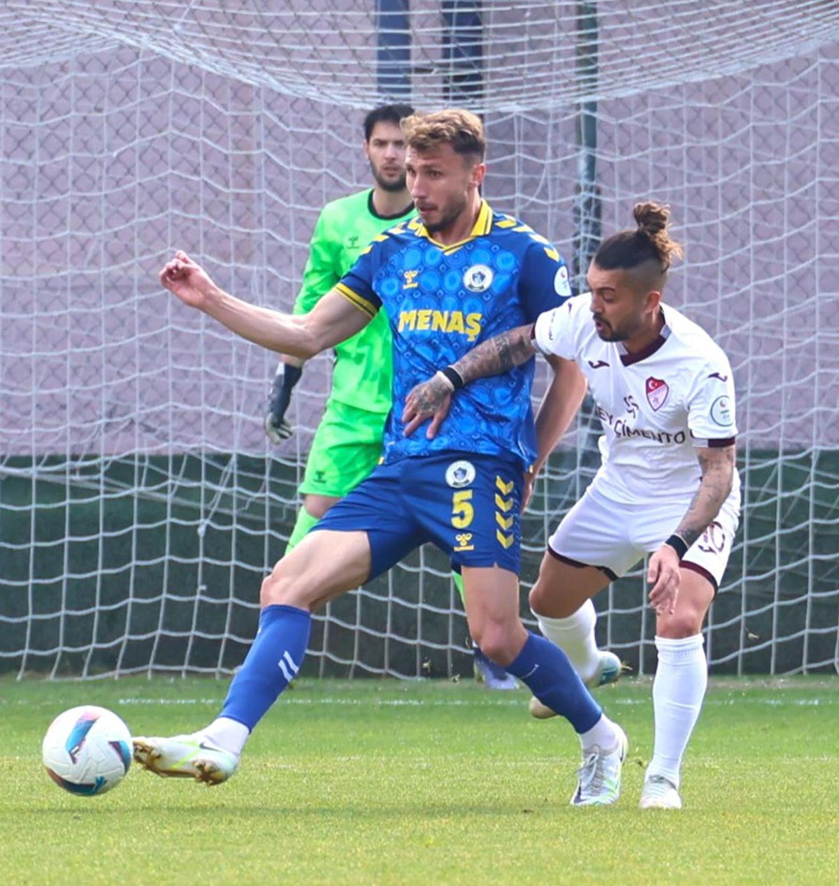 Onur Akdeniz Bingölspor\'a Transfer Oldu
