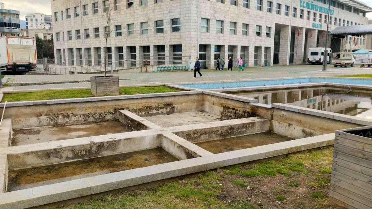 Nilüfer\'de atıl süs havuzları kent bahçesine dönüşüyor