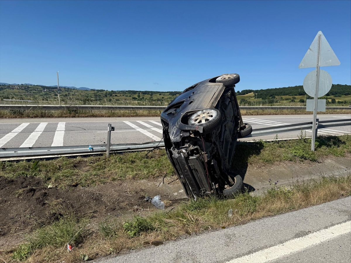 Bafra\'da Trafik Kazası: 3 Yaralı