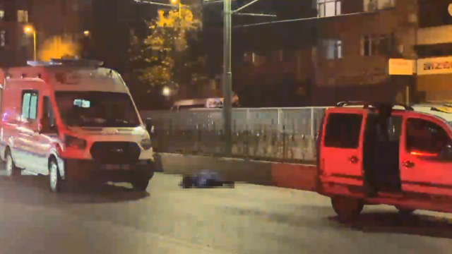 Sultangazi'de hafif ticari aracın çarptığı kadın yaşamını yitirdi