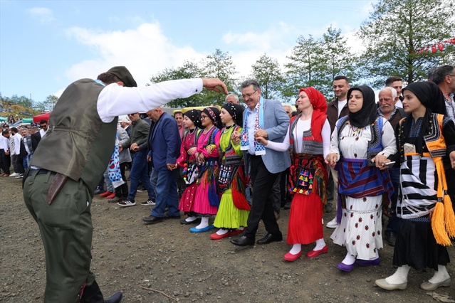 Akçaabat'ta Hıdırellez Şenliği Coşkusu