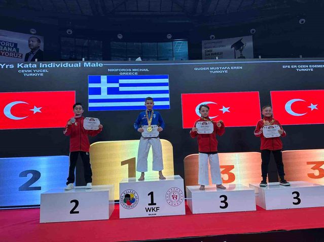 Yücel Çevik Balkan Karate Şampiyonası'nda Gümüş Madalya Kazandı