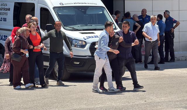 Hamile Hemşire Esra Uğur Evinde Ölü Bulundu