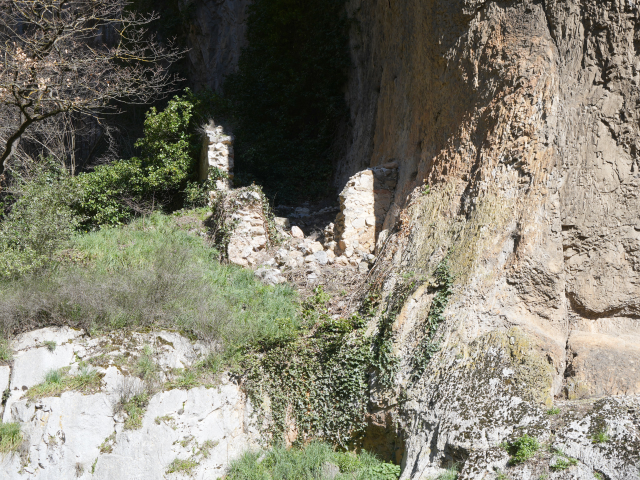 Tarihi kalıntıların da bulunduğu iki köy arasında kalan kanyon, keşfedilmeyi bekliyor