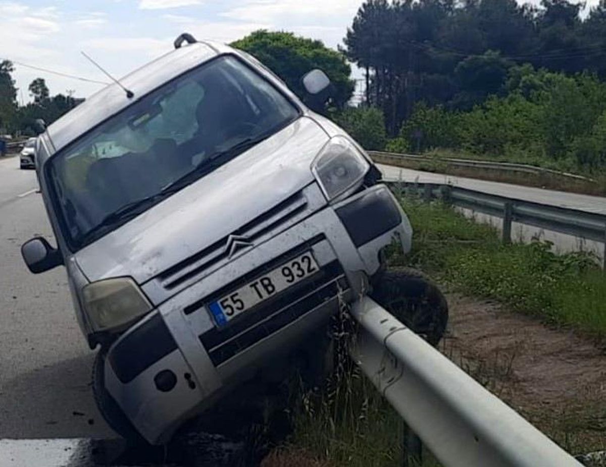 Bafra\'da Trafik Kazası: 4 Yaralı