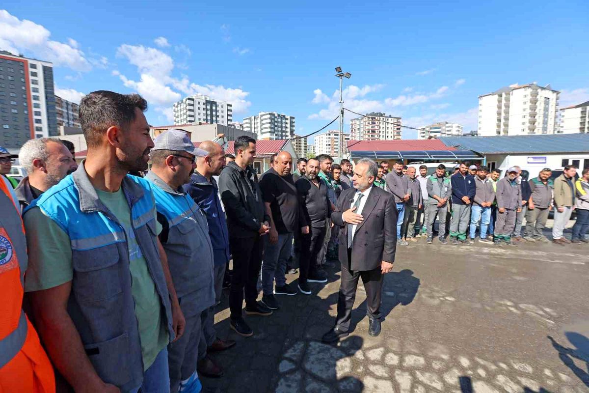 Başkan Yalçın\'dan bayramın kahramanlarına teşekkür