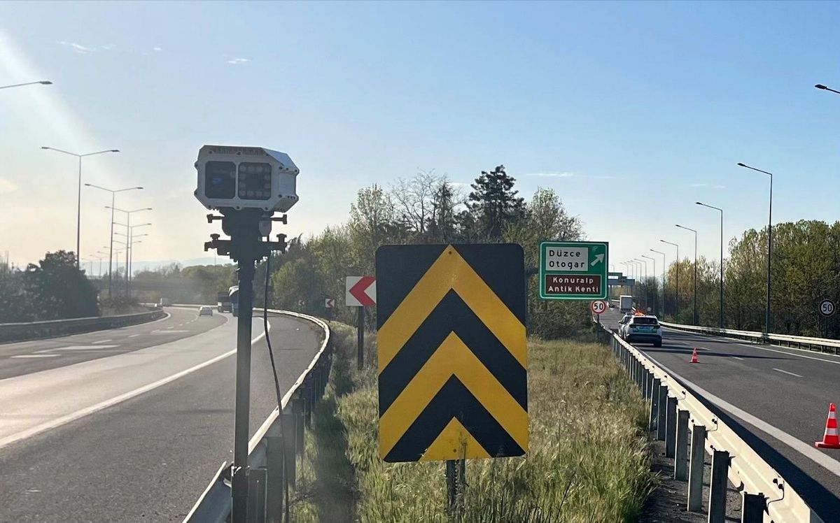 Düzce\'de Trafik Denetimleri: 21 Bin 280 Araç Kontrol Edildi