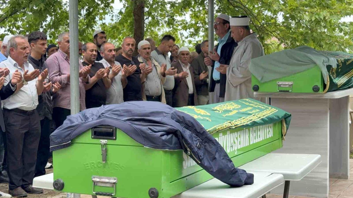 Bolu\'da Kaza: Çift Hayatını Kaybetti, Kızları Ağır Yaralı