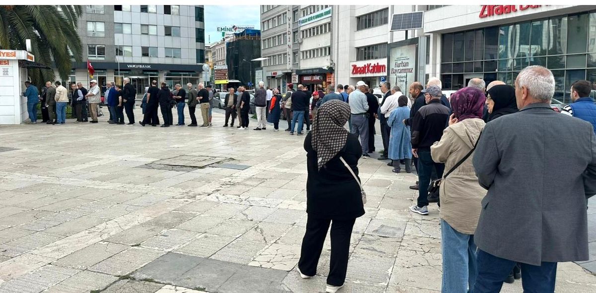 Emlak ve ÇTV\'de son gün kuyruğu