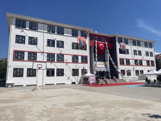 Cevat Ünügür İlkokulu Açıldı