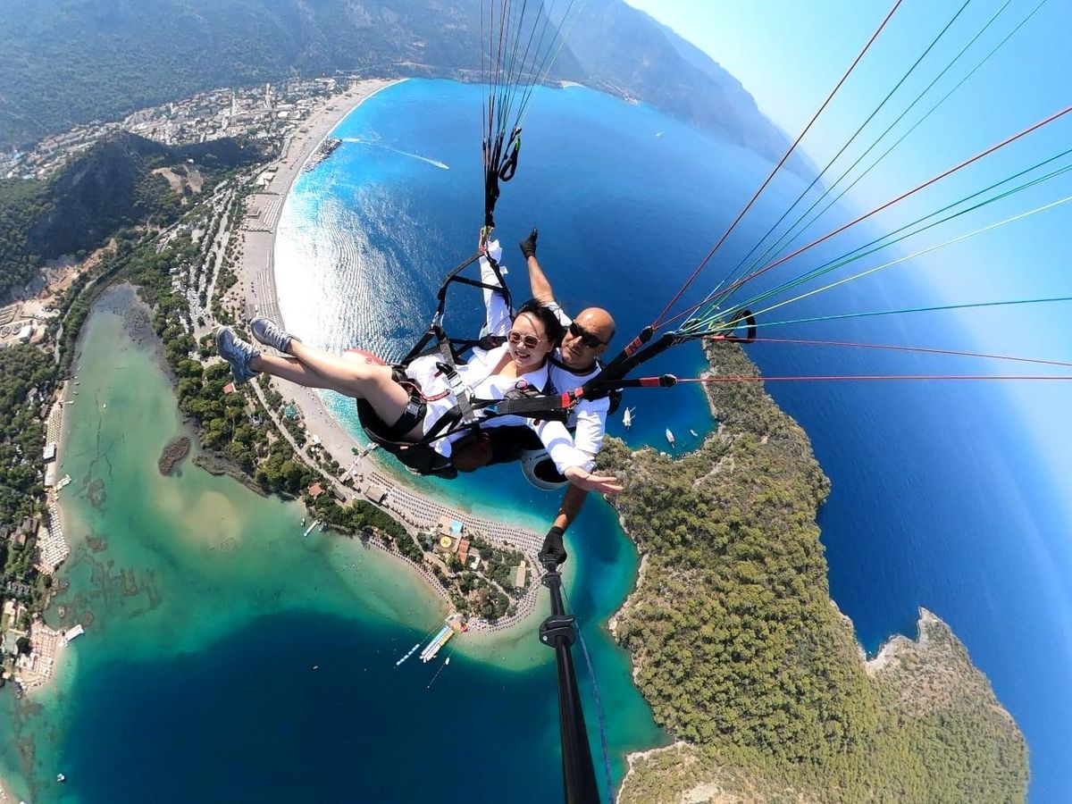 Fethiye\'de Bayramda Yamaç Paraşütü Rekoru