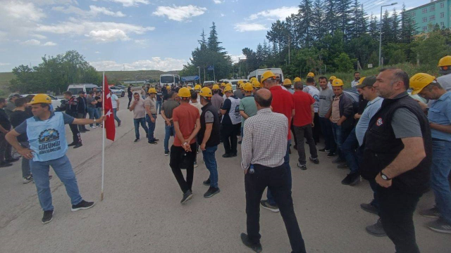 Haklarını alamayan maden işçileri yeniden Ankara yolunda