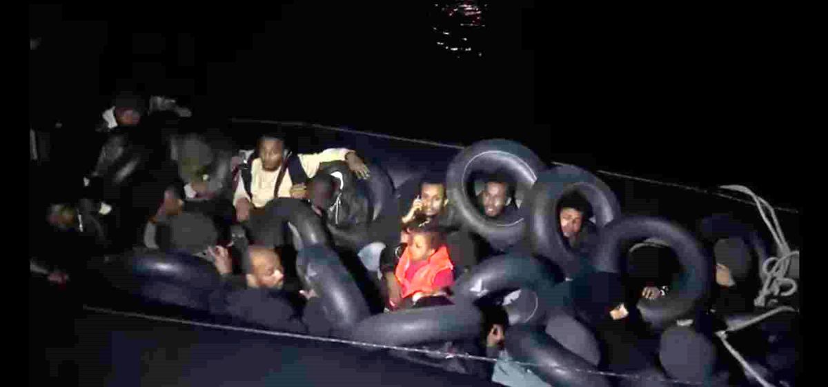 Karaburun\'da 31 Göçmen Kurtarıldı