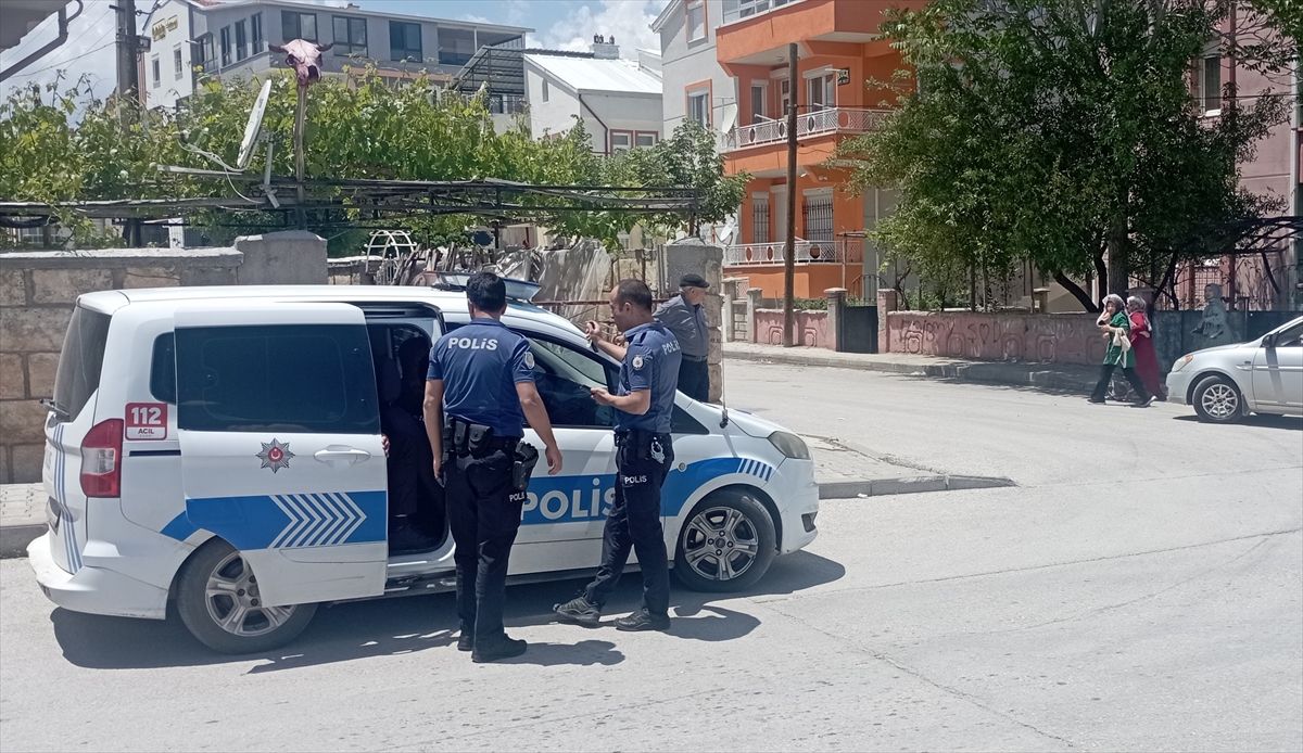 Karaman\'da Kavgada Bıçaklama