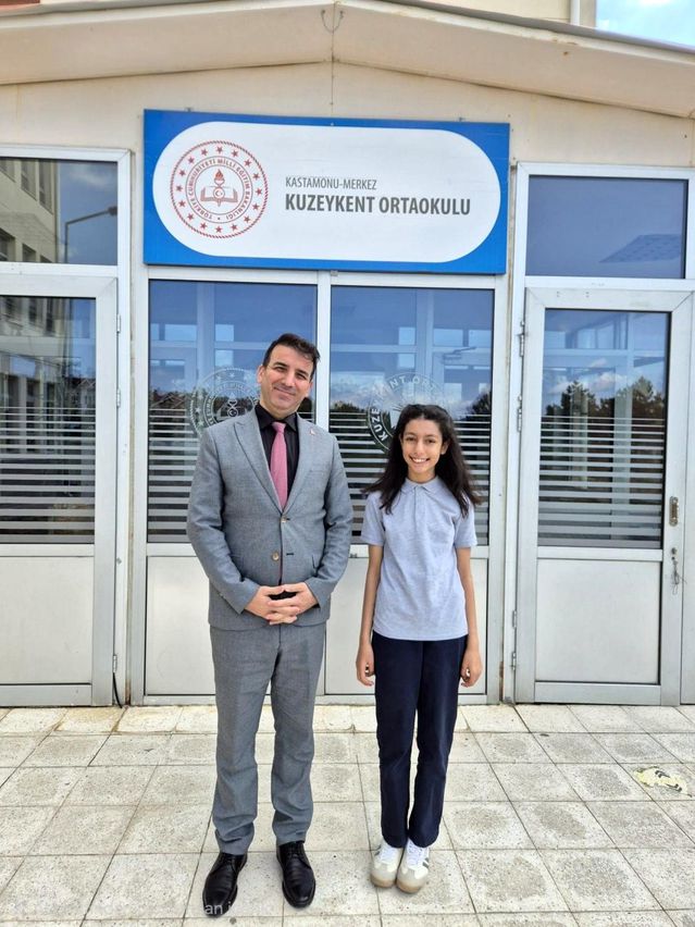 Kuzeykentli Öğrenci, Türkiye Şiir Birincisi