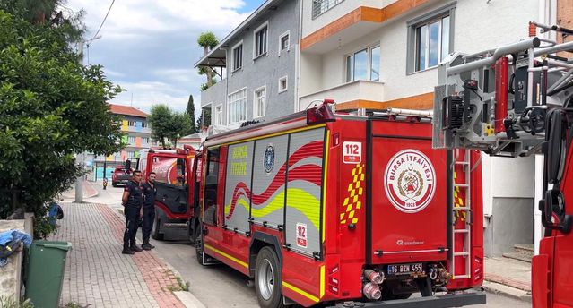 Bursa'da Apartmanda Yangın Paniğe Neden Oldu