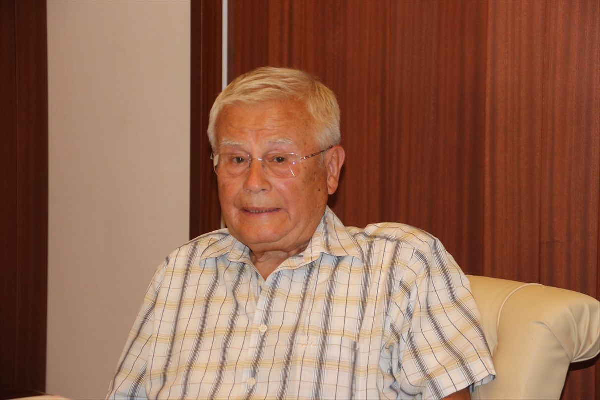 91 Yaşındaki Mühendisten Eğitime Bağış