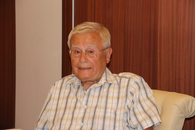 91 Yaşındaki Mühendisten Eğitime Bağış