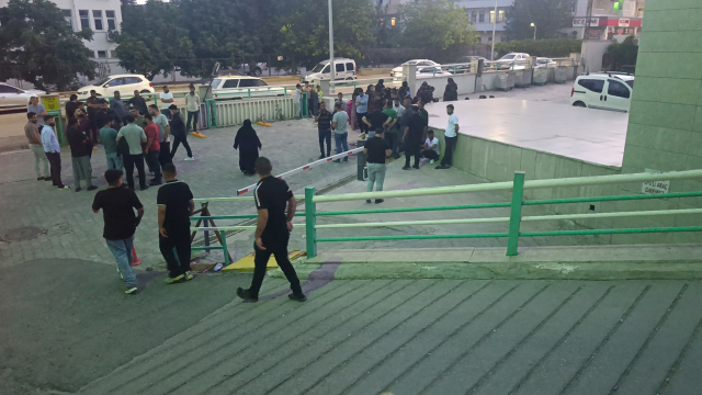 Otomobilin çarptığı çocuk öldü, durumunu öğrenmek için hastaneye giden sürücü darp edildi