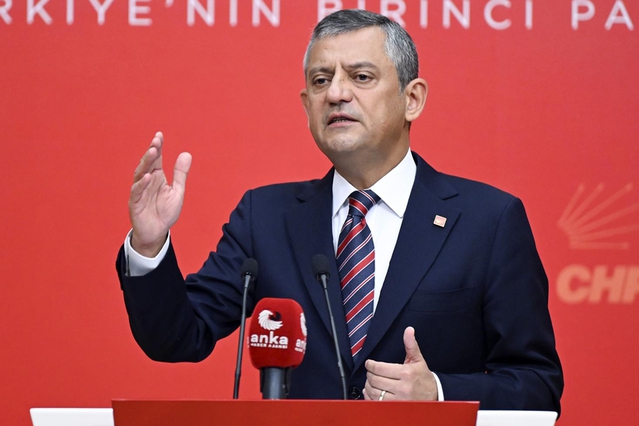 Sinan Burhan: 1 hafta içinde CHP, Özgür Özel’i ihraç edecek